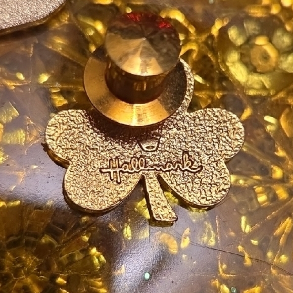 Hallmark Pin Bundle - Picture 3 of 7